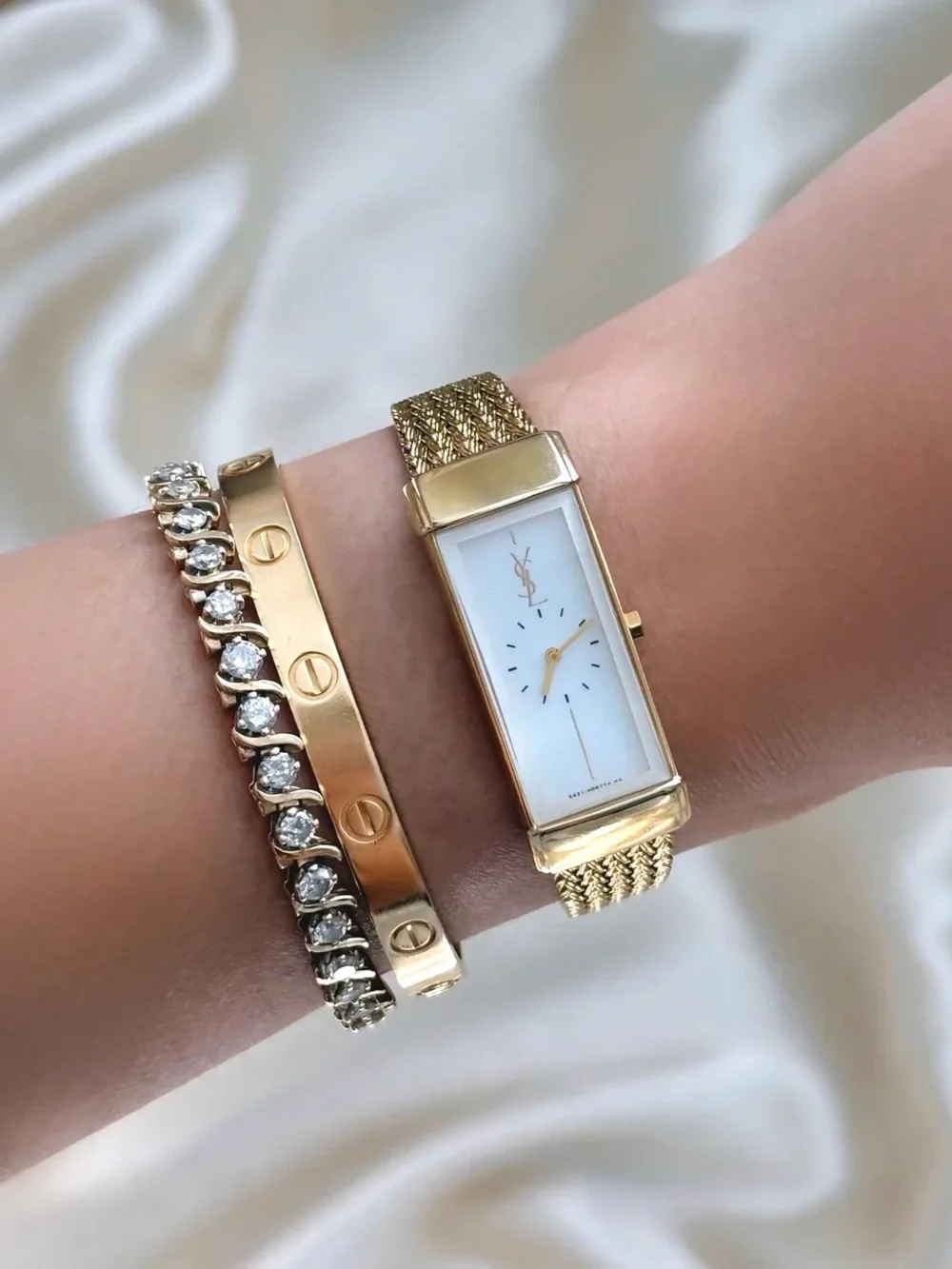 AUTHENTIC VINTAGE YVES SAINT LAURENT GOLD WATCH Vintage YSL Watch – Yves Saint Laurent Gold Tone Ladies  main image 4